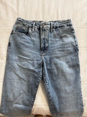 Good American Light Wash High-Rise Skinny Jeans
